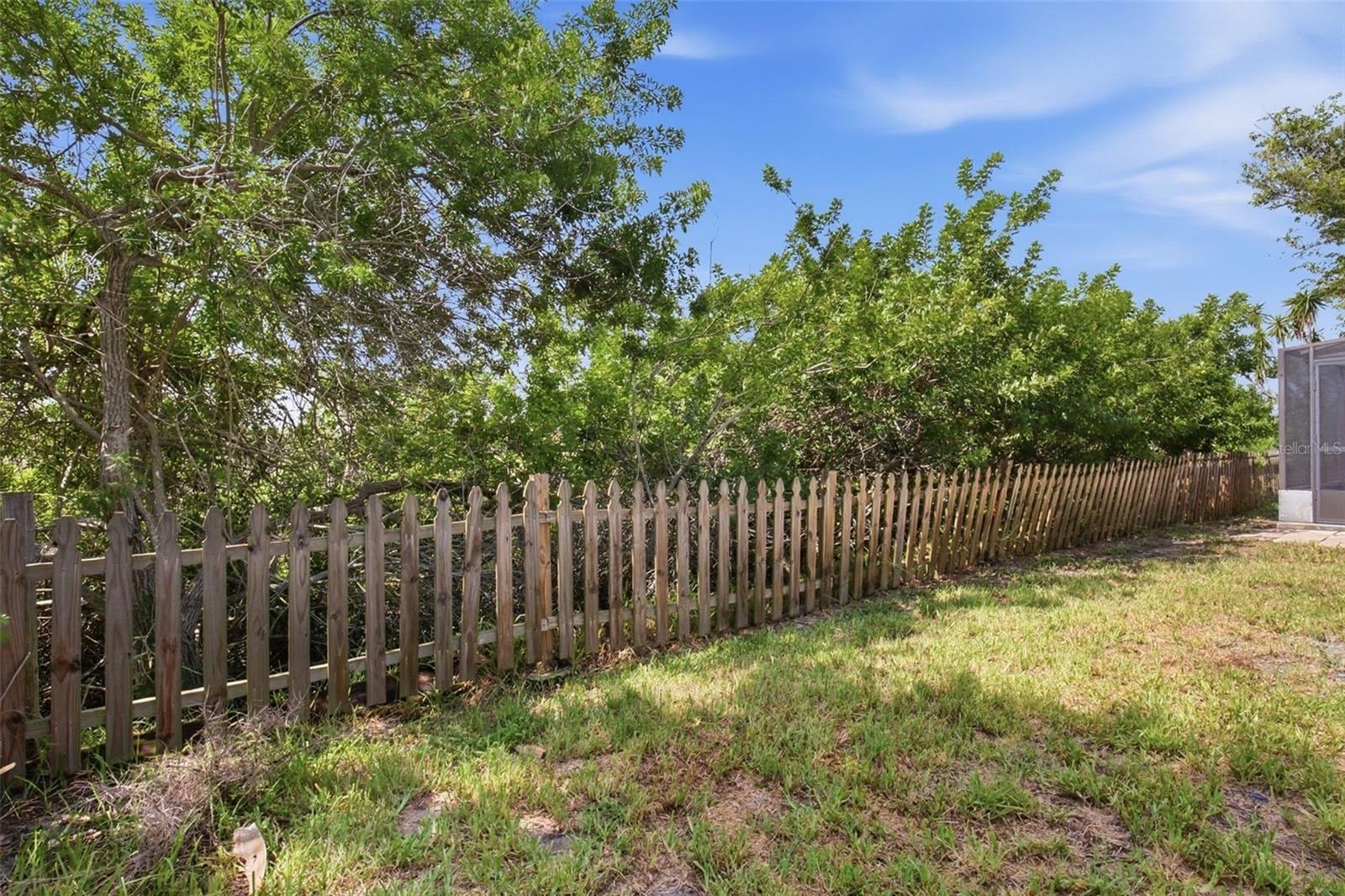 7010 Southwind Dr Property Photo 38