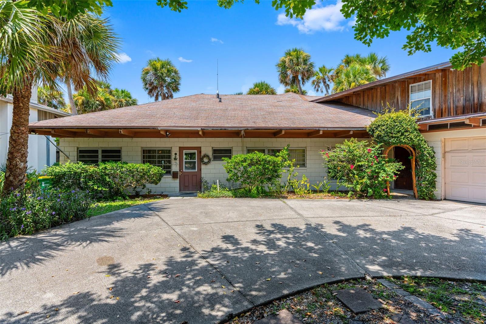1230 S Orlando Ave Property Photo 3