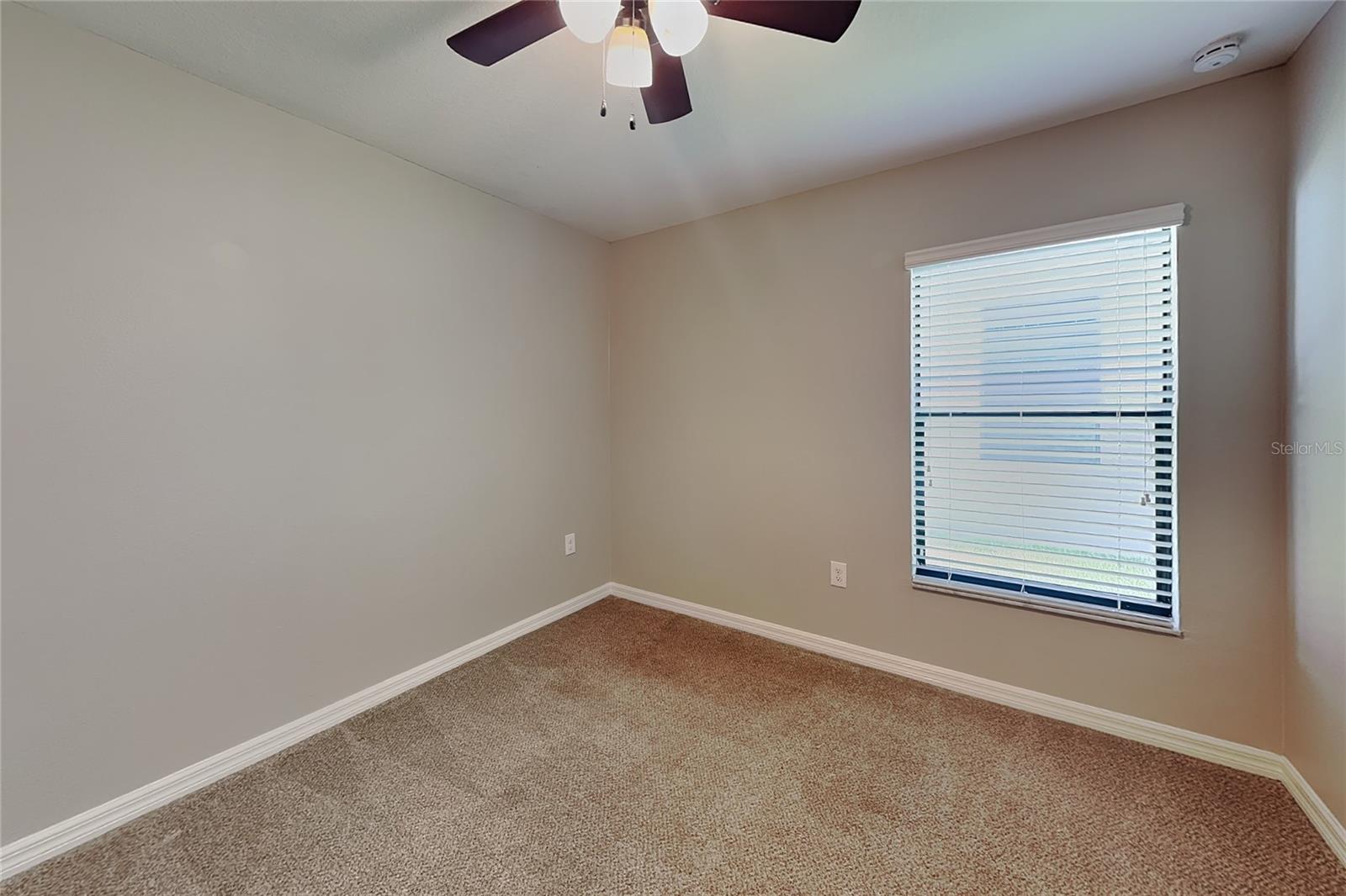 O6435286 Property Photo 7