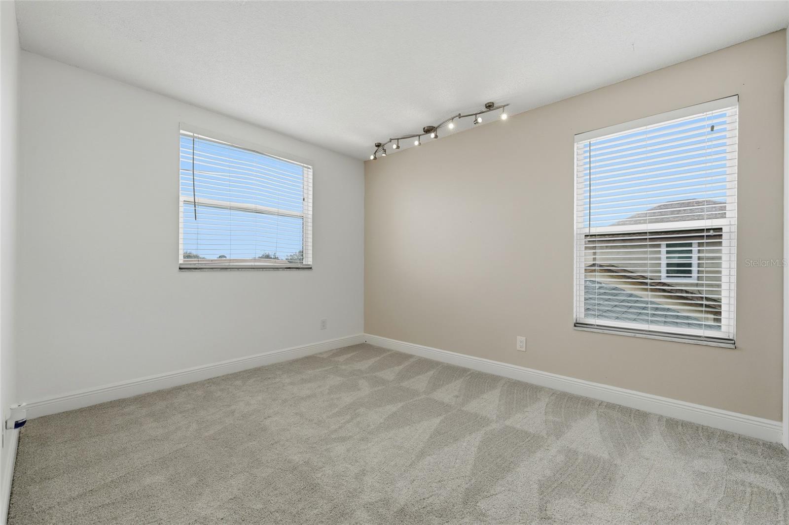 1437 Mona Dr Property Photo 30