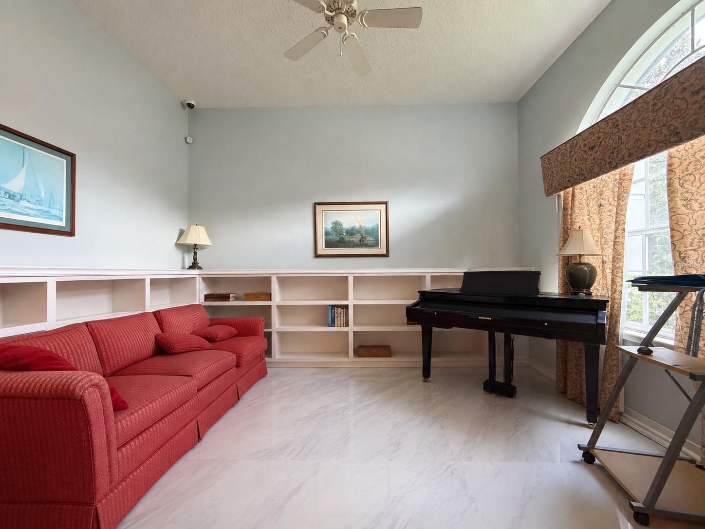 3637 Devereaux Ct Property Photo 4