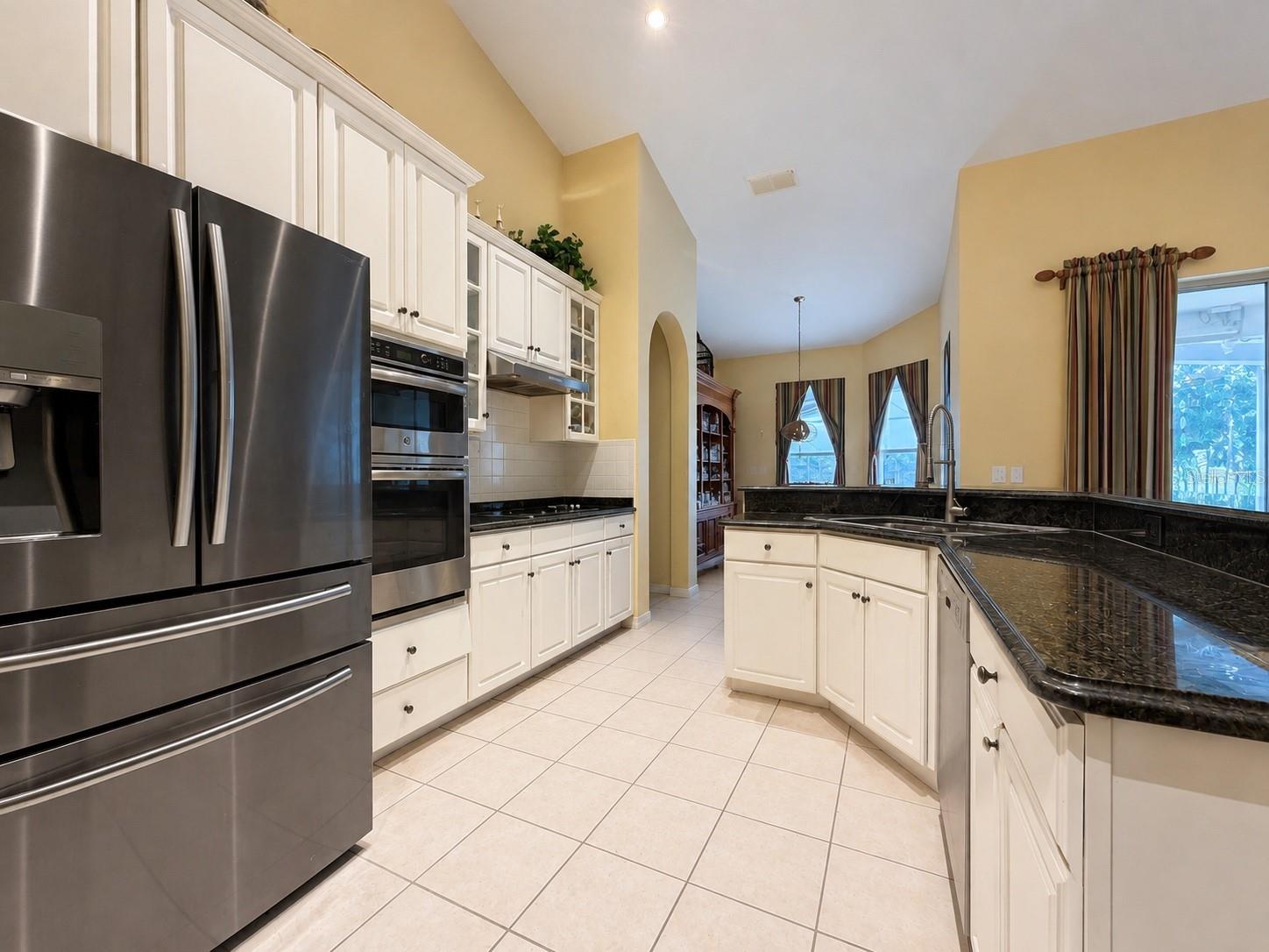 3637 Devereaux Ct Property Photo 7