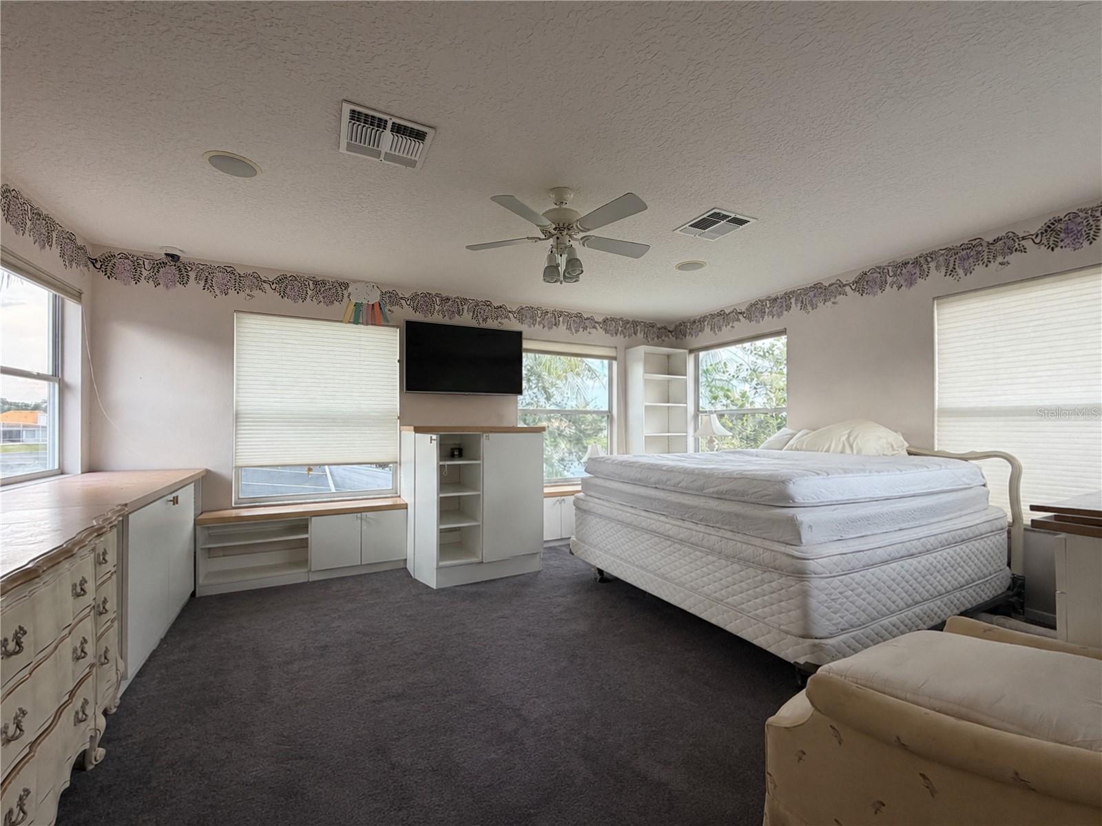 3637 Devereaux Ct Property Photo 20