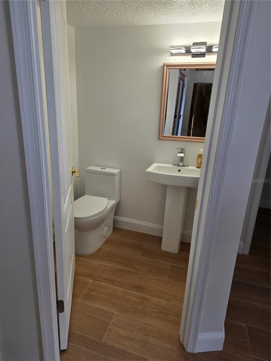 1924 Ayrshier Pl Property Photo 15