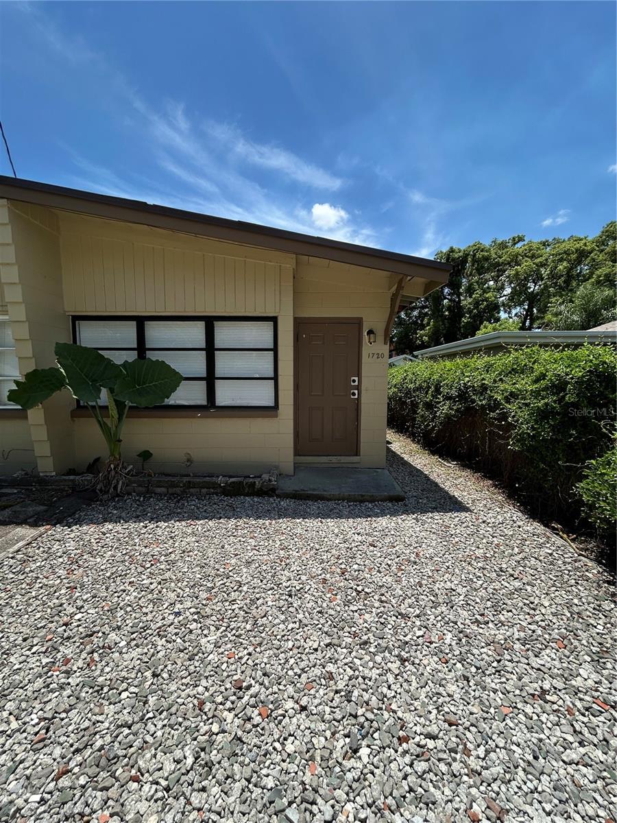 1720 MILLER AVE Property Photo 1