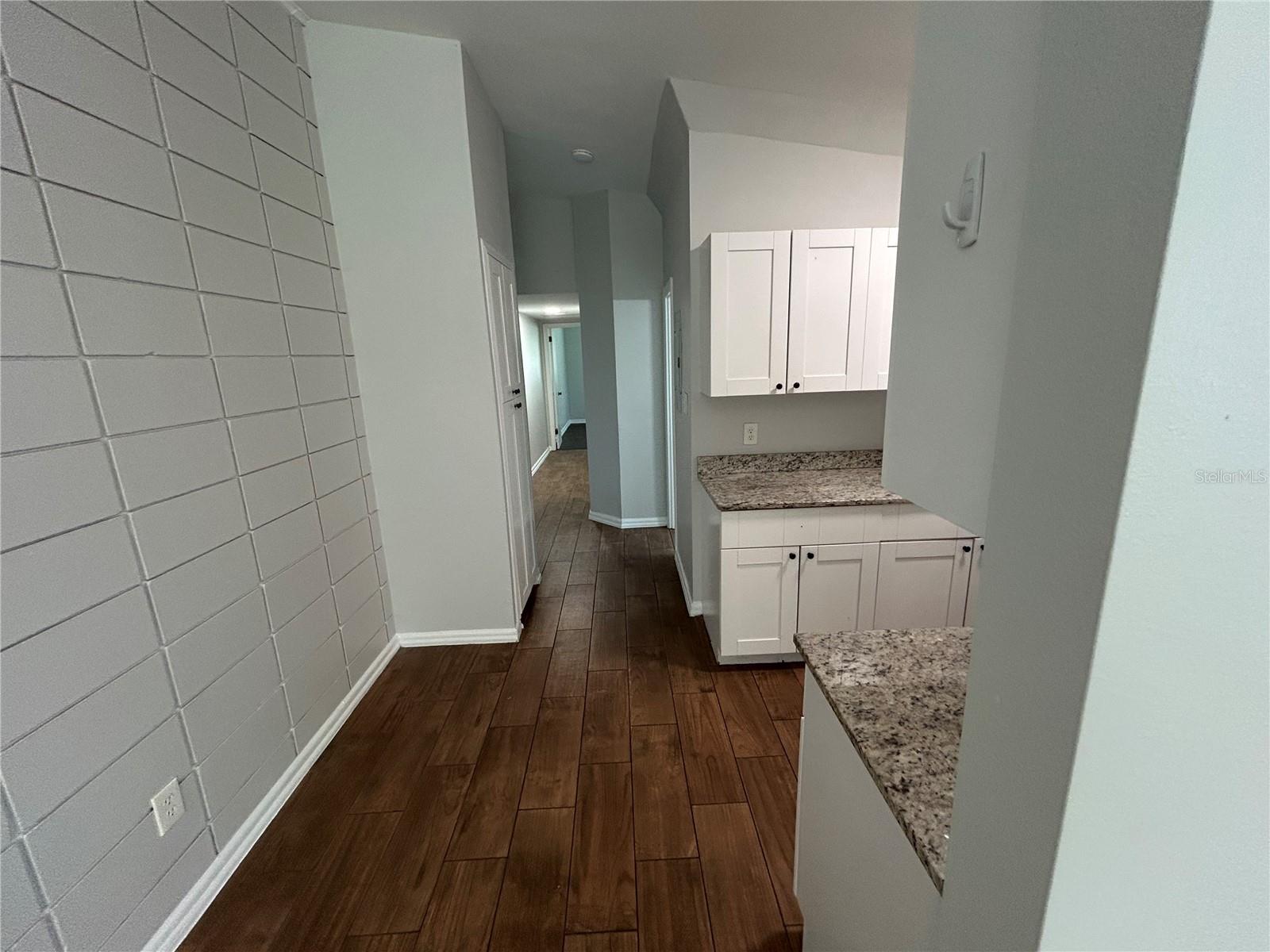 1720 Miller Ave Property Photo 8
