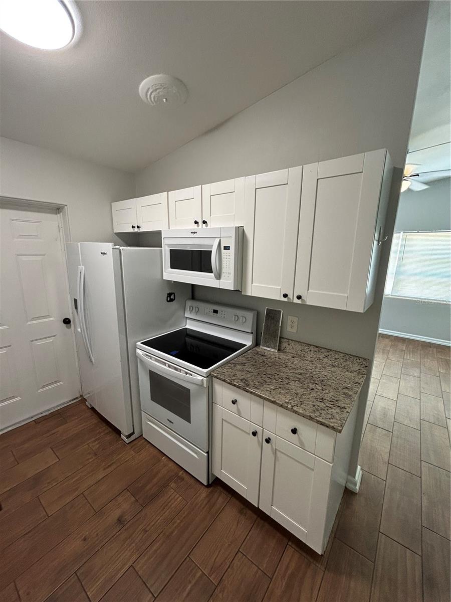 1720 Miller Ave Property Photo 10