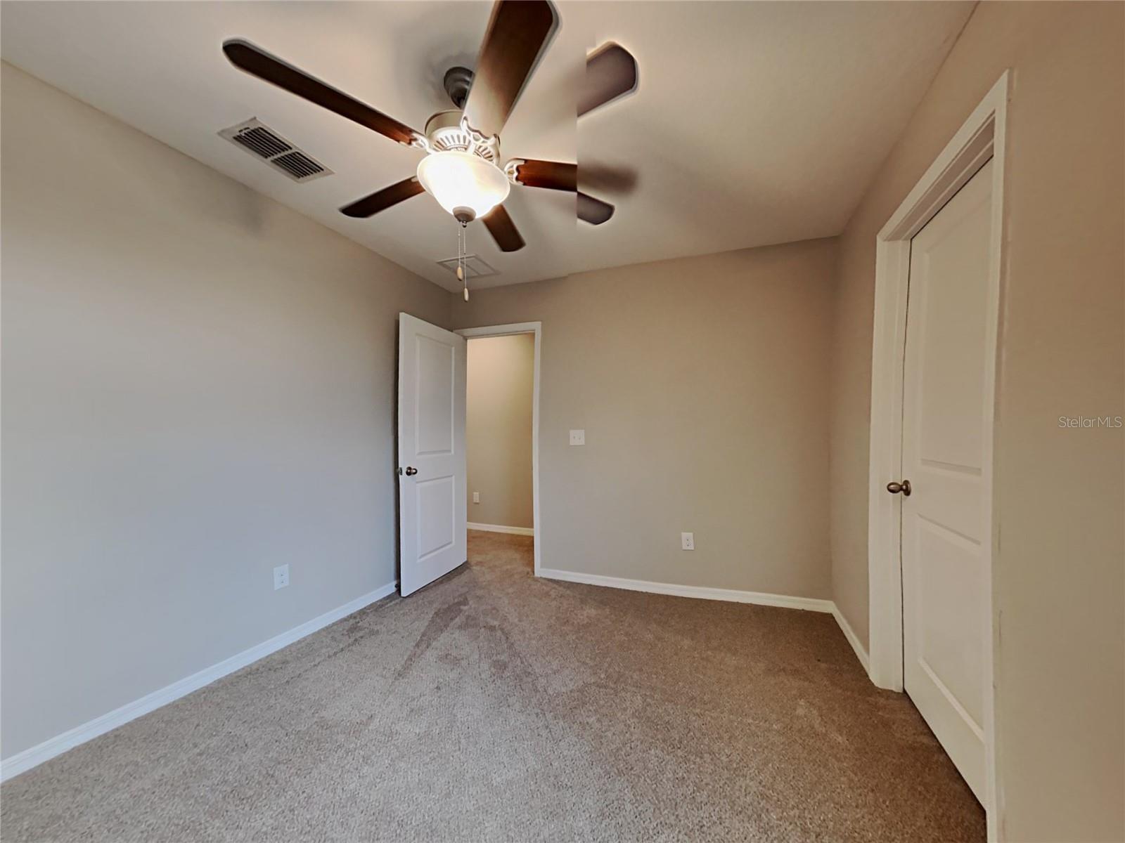 O6435313 Property Photo 11