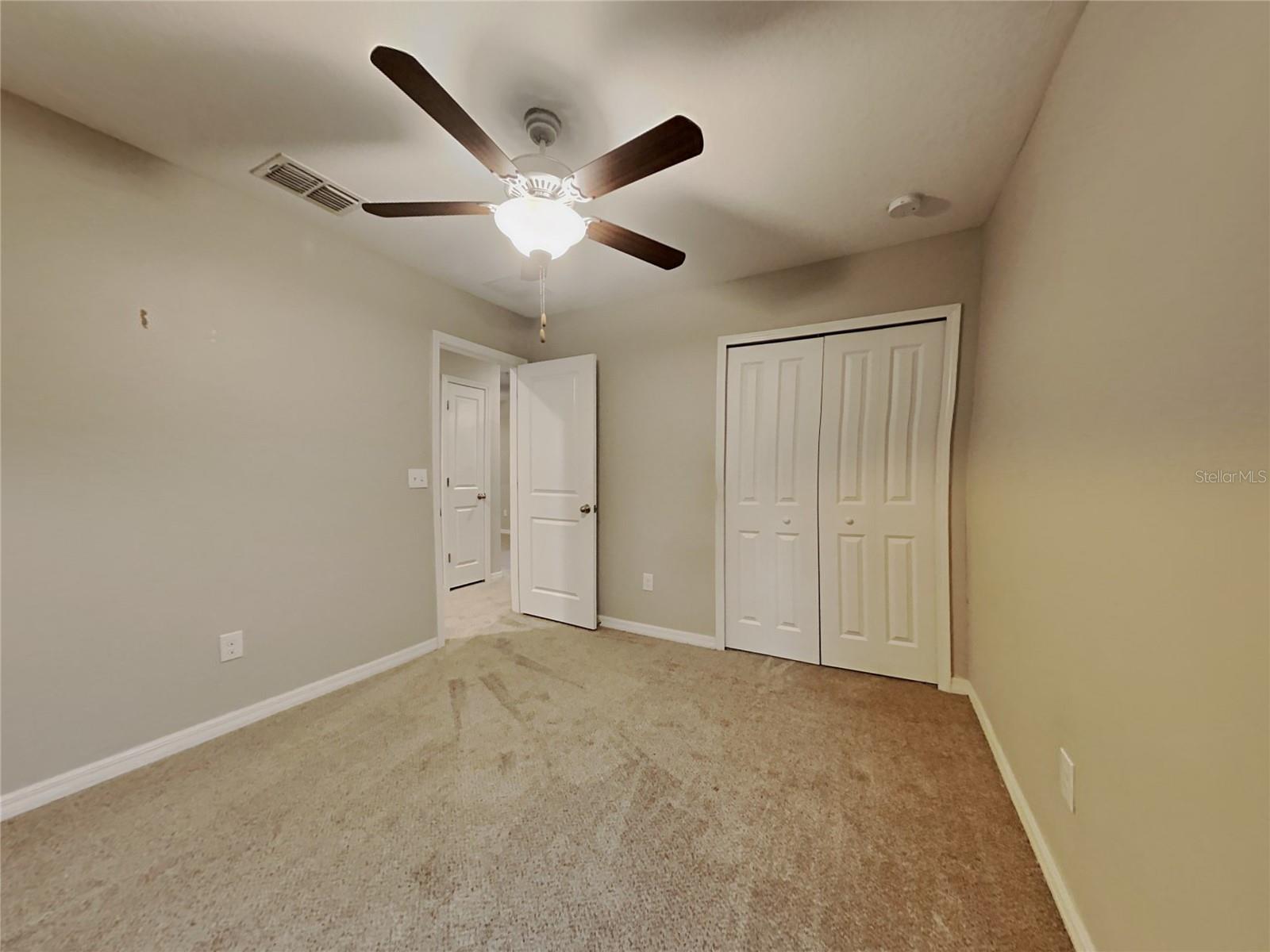 O6435313 Property Photo 15