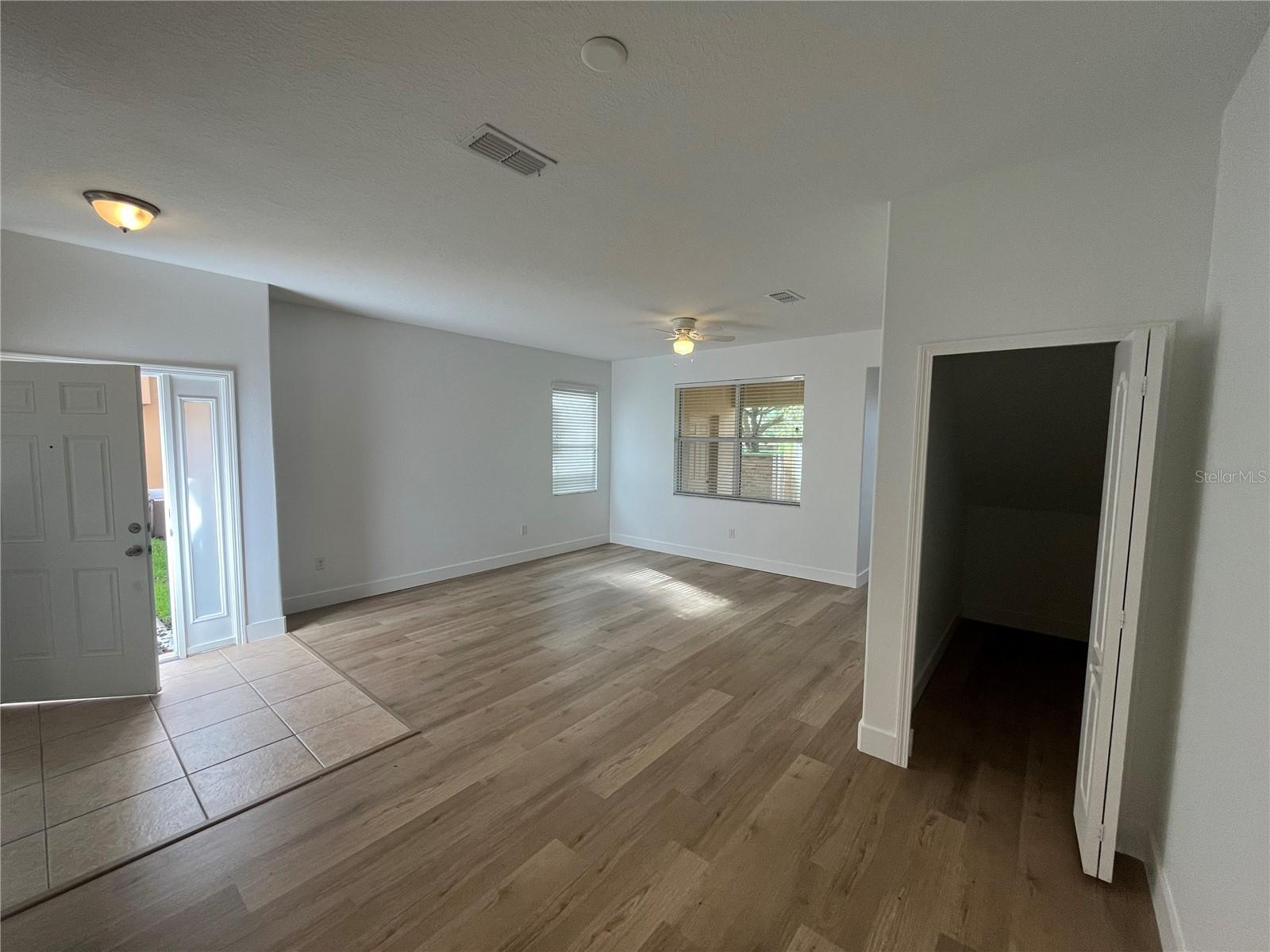 2820 Adelaide Ct Property Photo 2