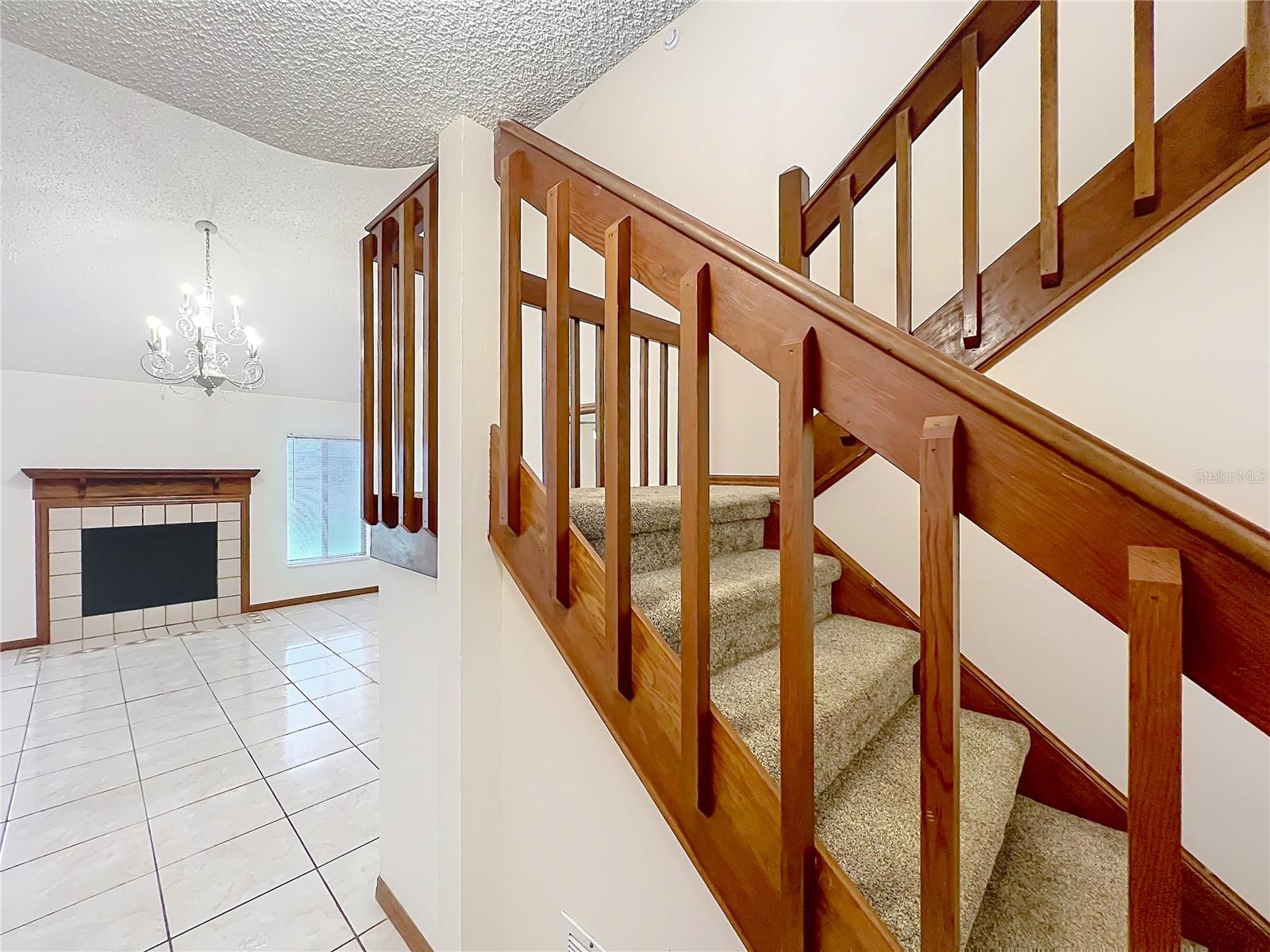 O6435341 Property Photo 6
