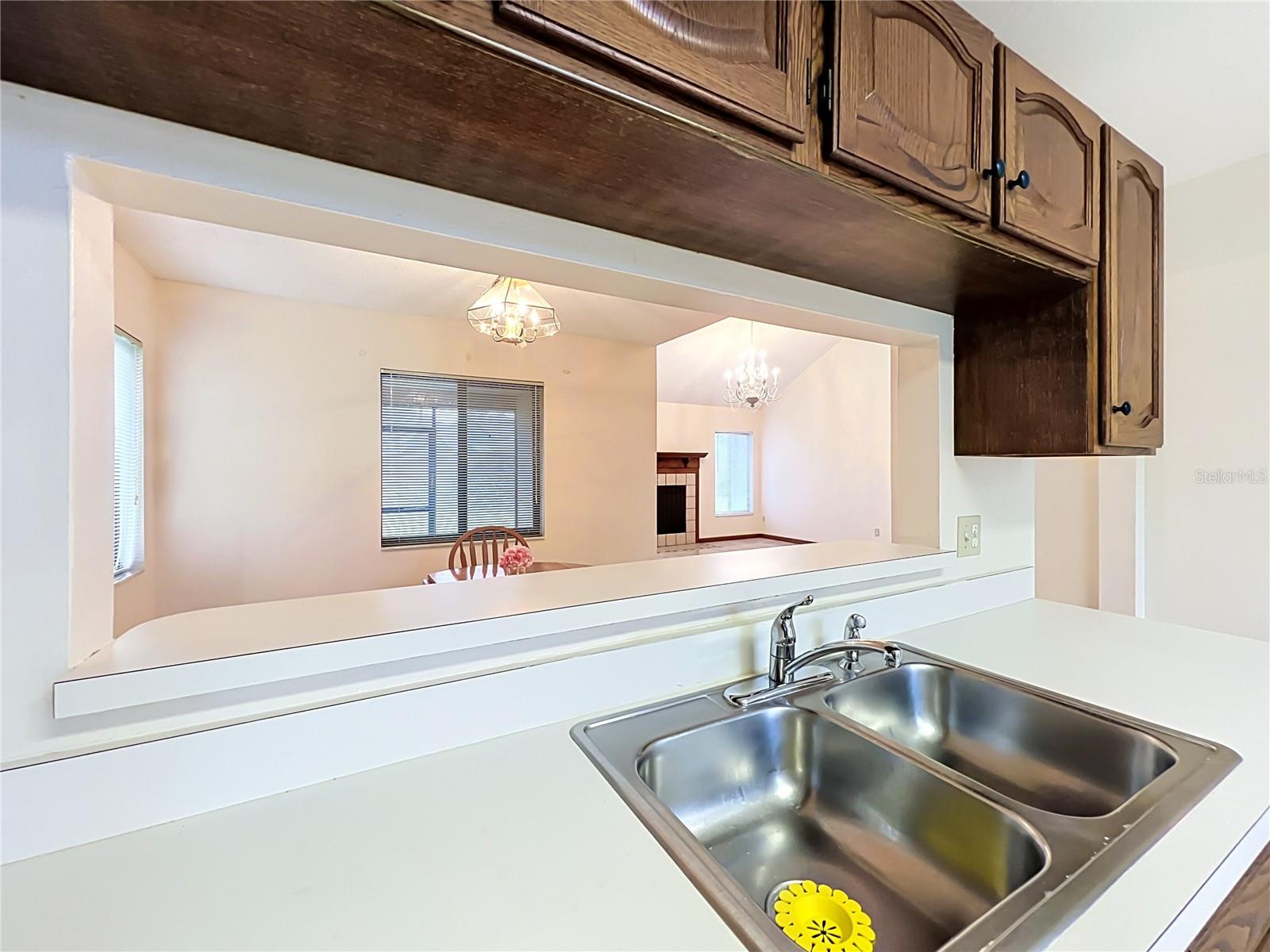 O6435341 Property Photo 14