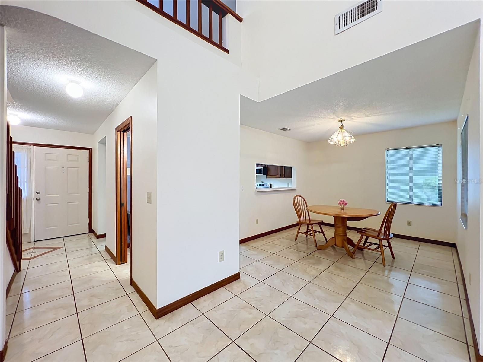 O6435341 Property Photo 20