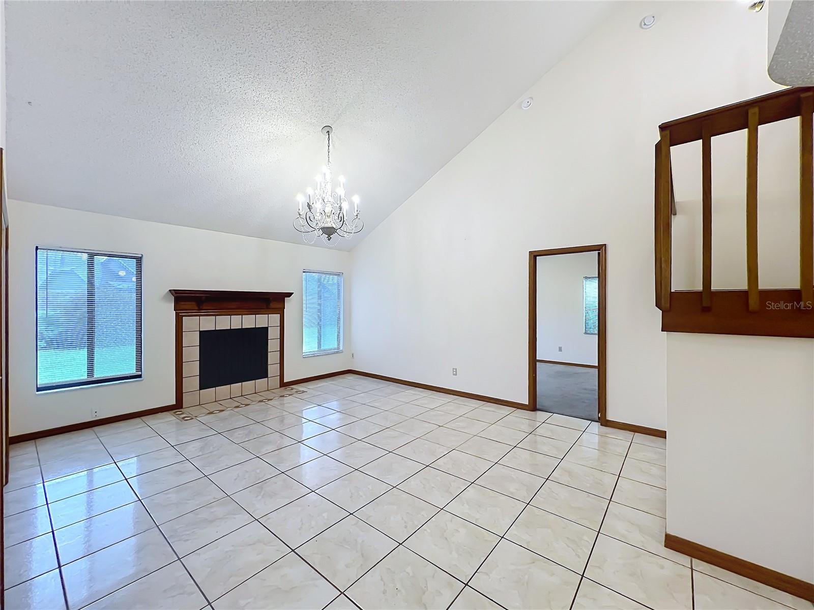 O6435341 Property Photo 22