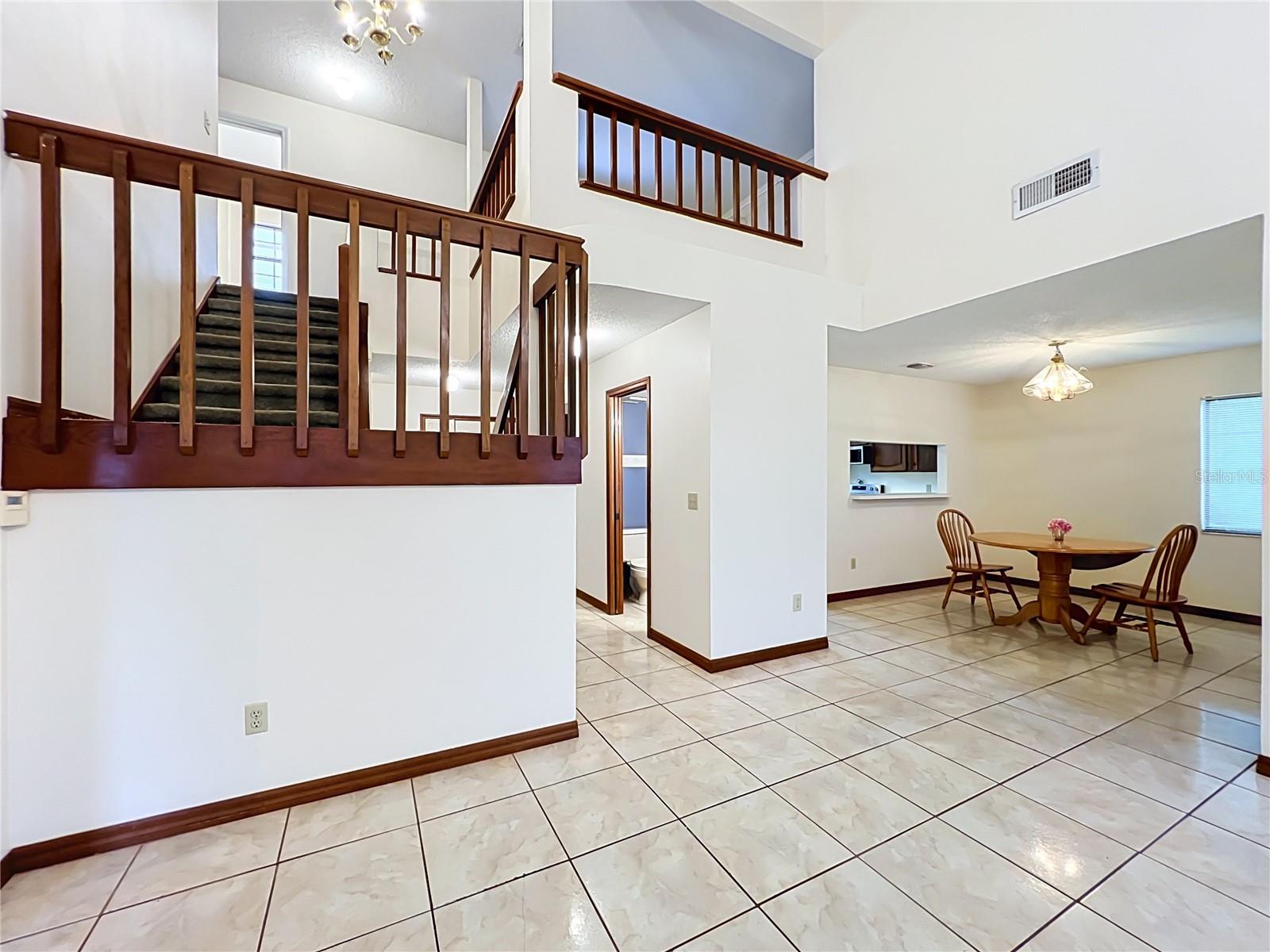 O6435341 Property Photo 26