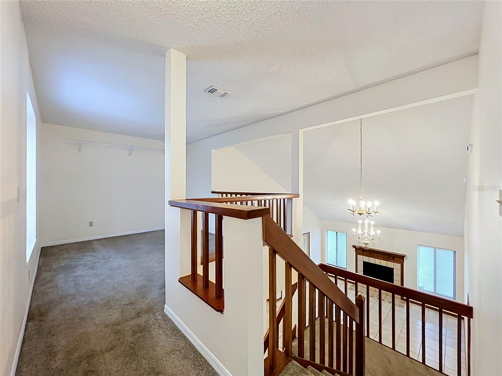 O6435341 Property Photo 38