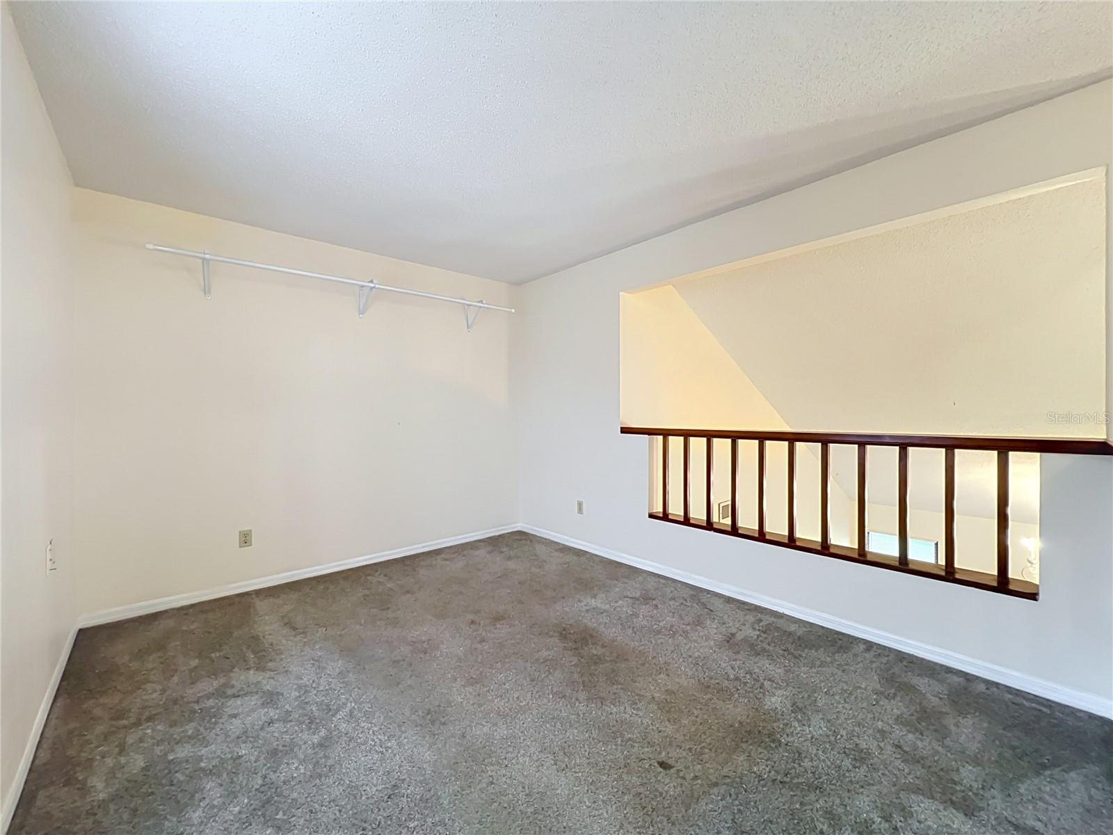 O6435341 Property Photo 39