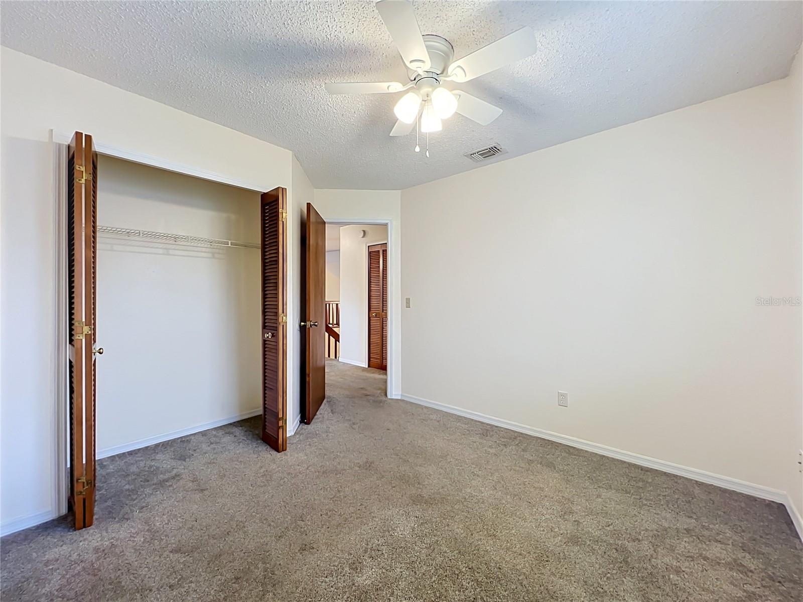 O6435341 Property Photo 45