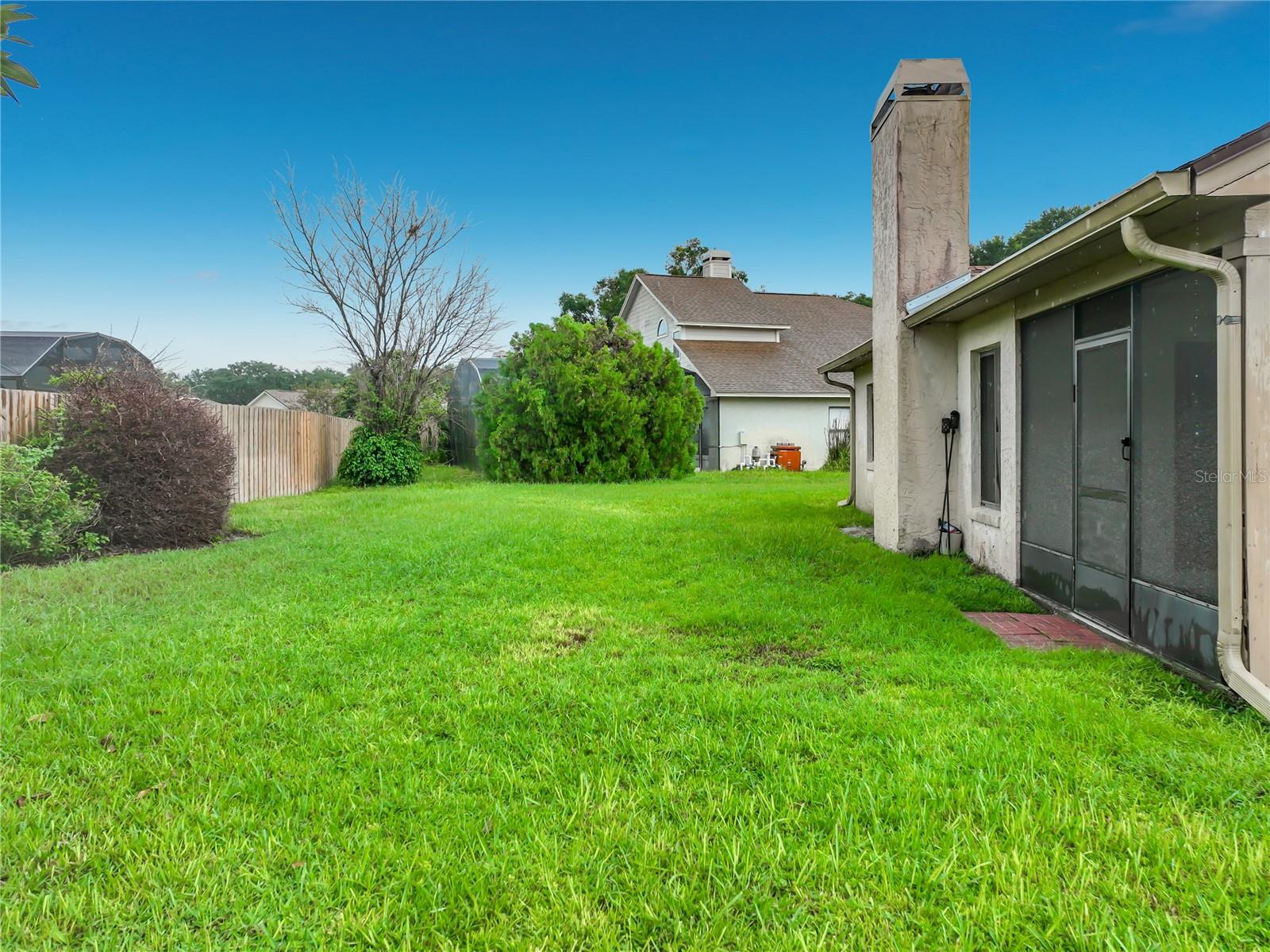 O6435341 Property Photo 72