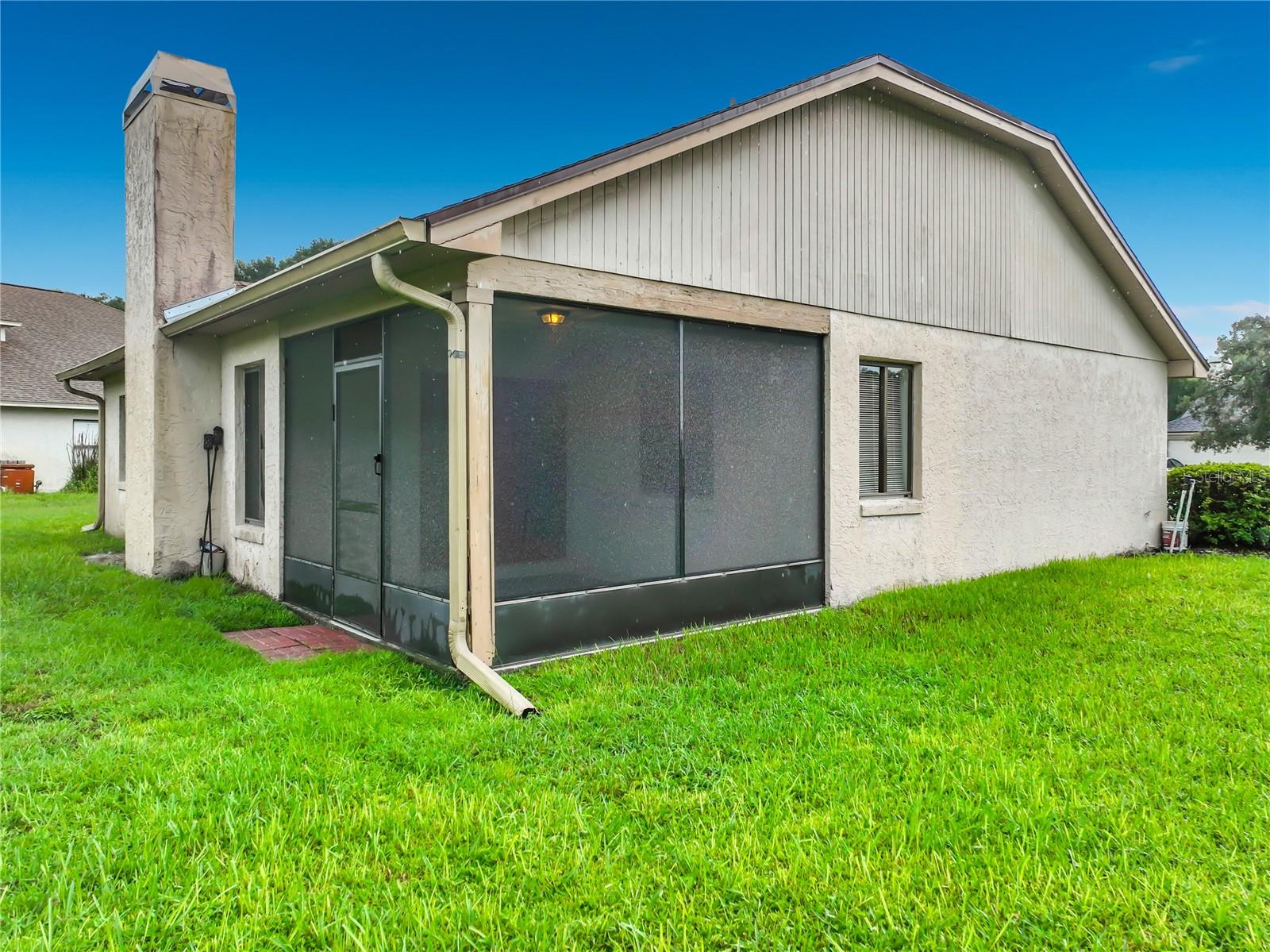 O6435341 Property Photo 73