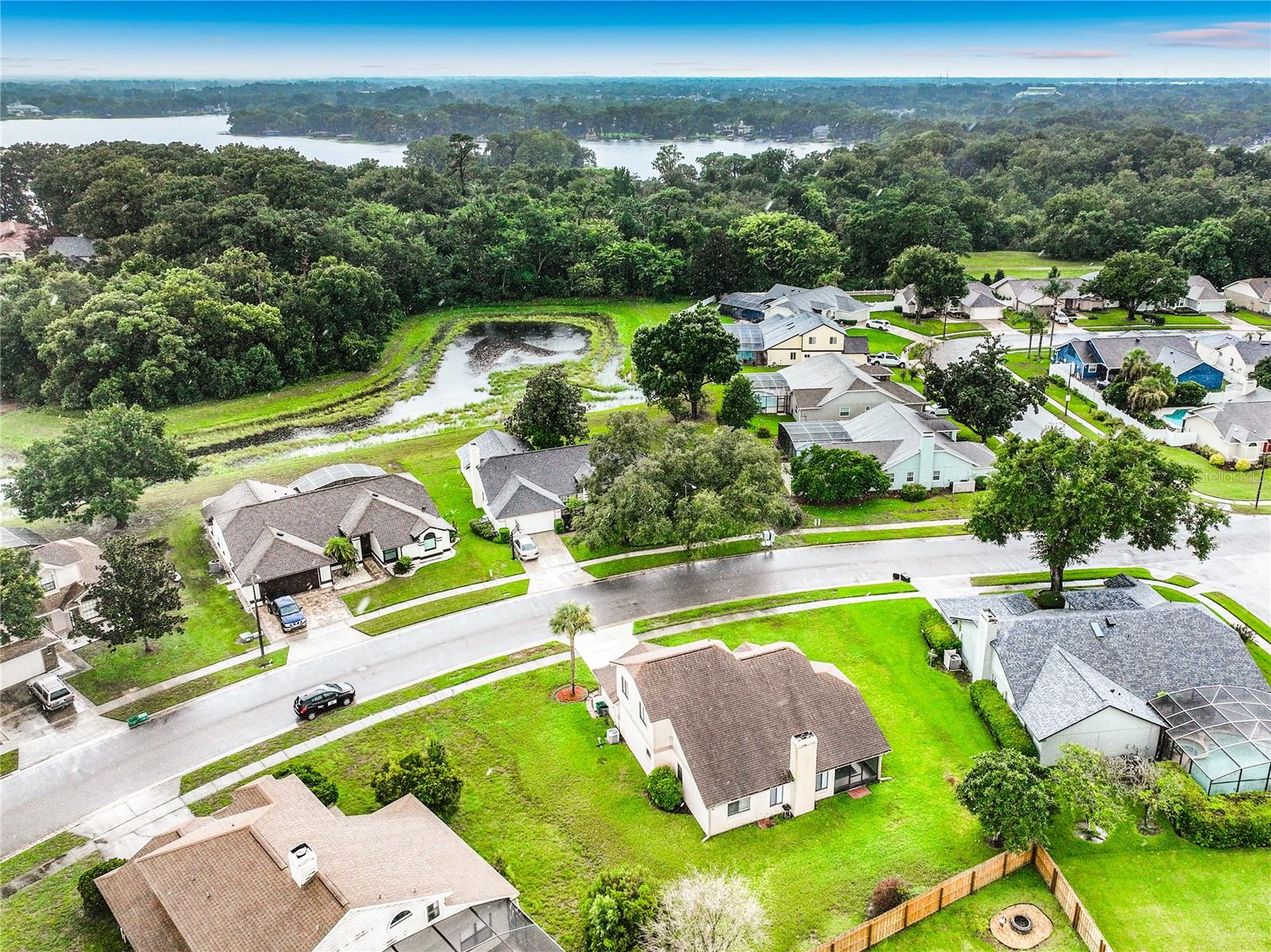 O6435341 Property Photo 76