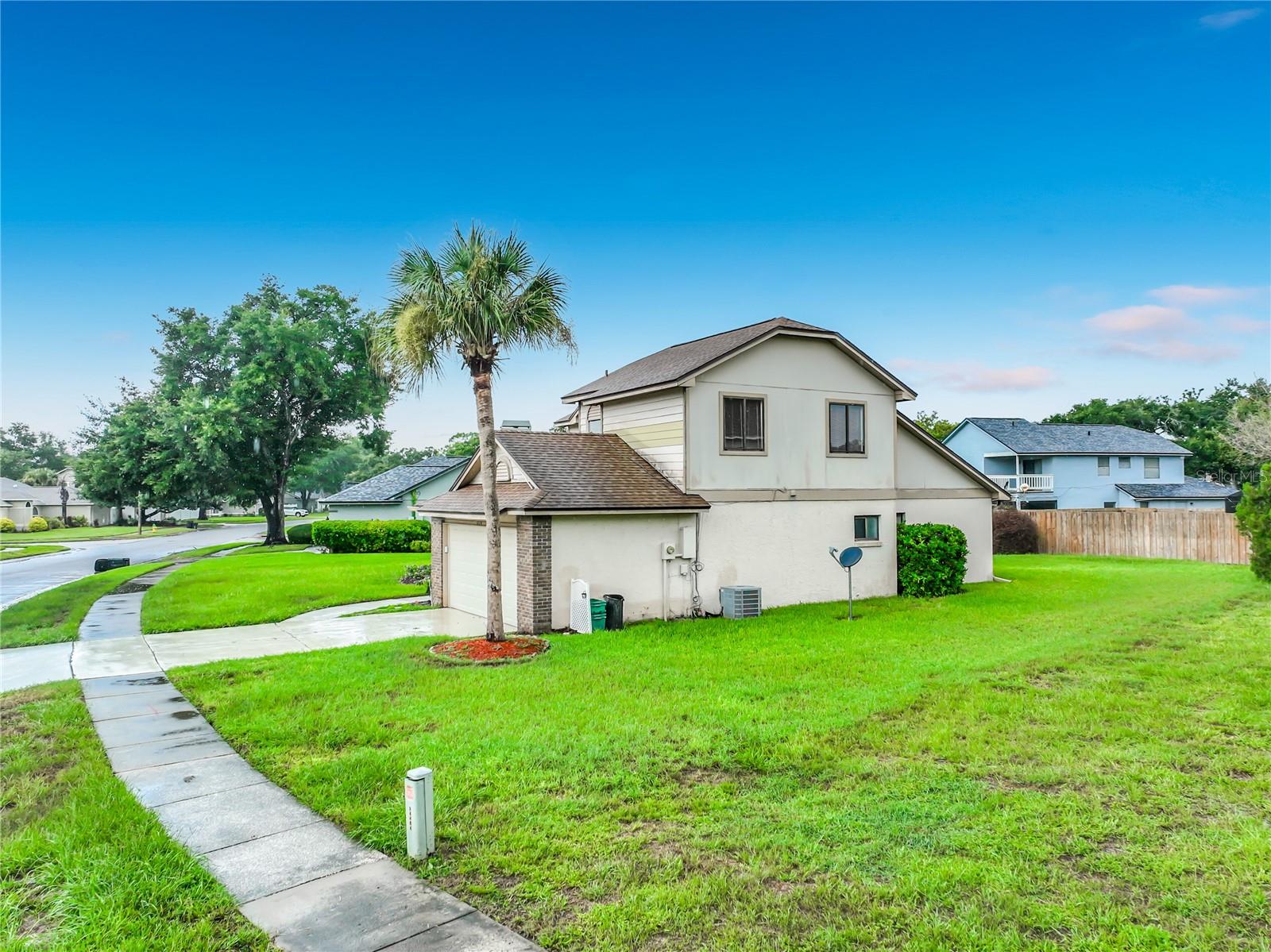 O6435341 Property Photo 81