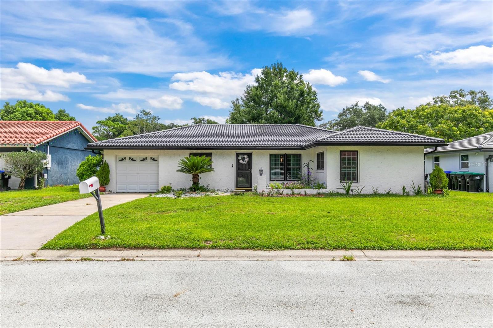 10611 DEERGRASS LN Property Photo 1