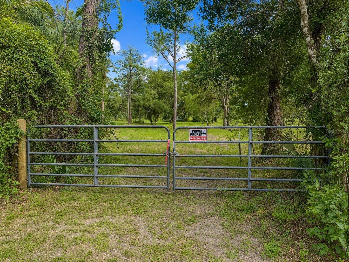 6368 E Sunrise Prairie Ln Property Photo 1
