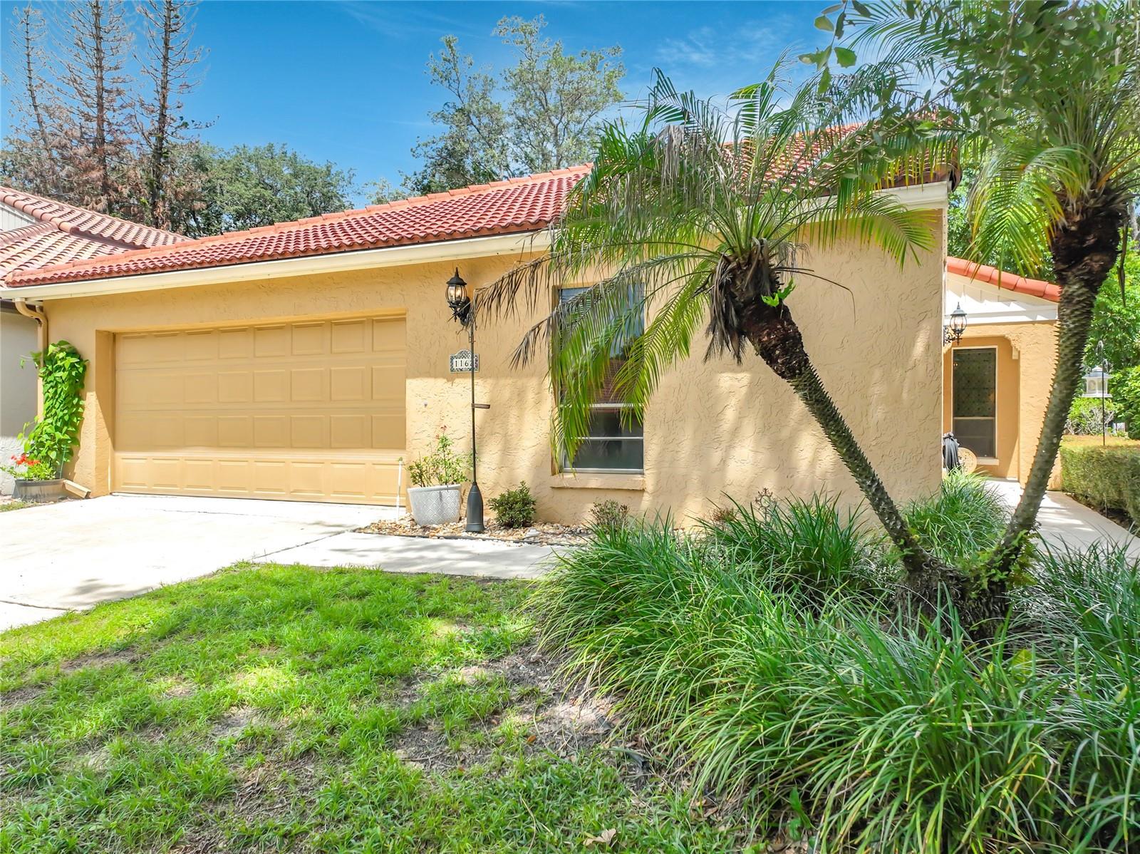 1162 E Winged Foot Cir Property Photo 1