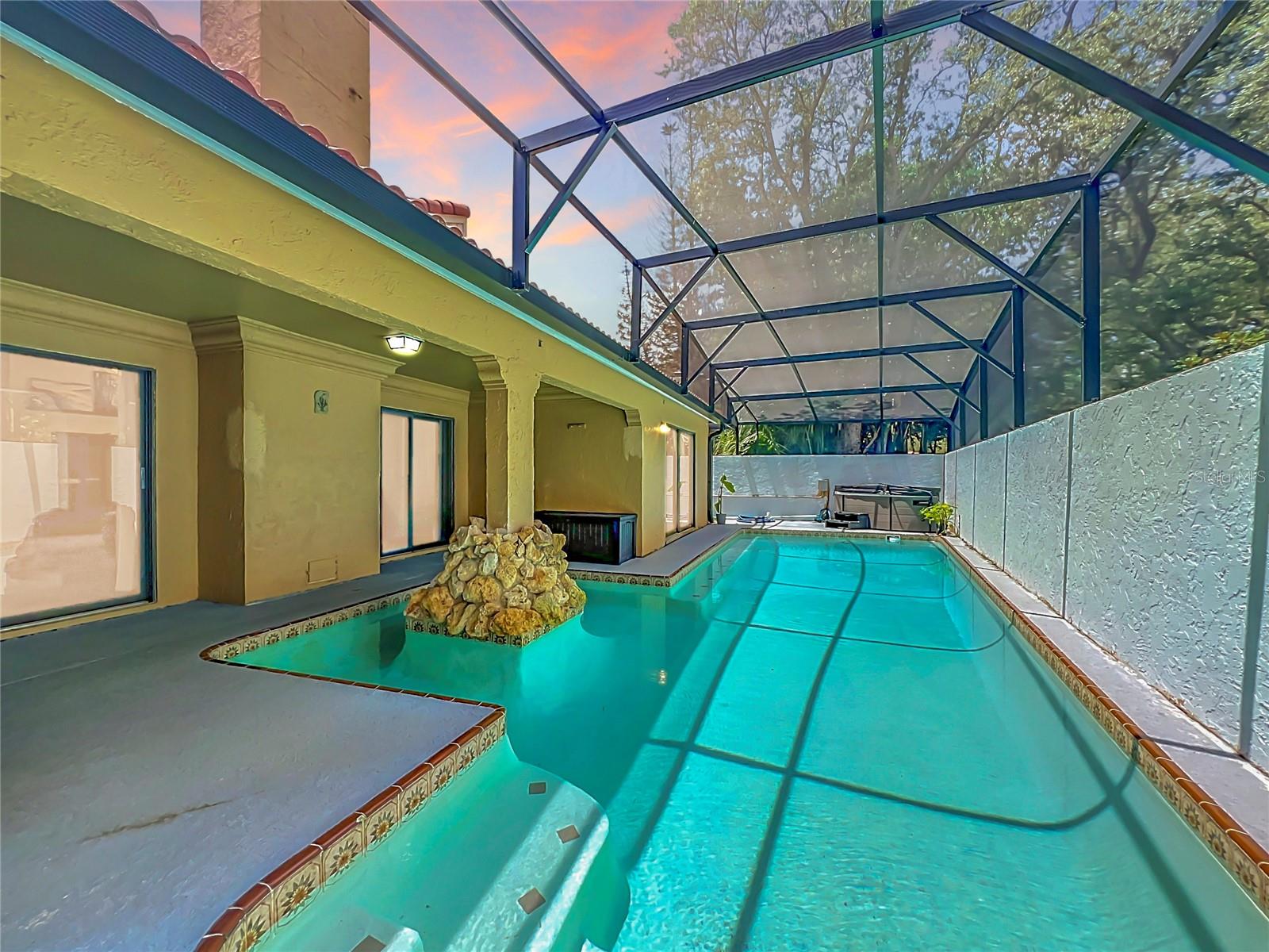 1162 E Winged Foot Cir Property Photo 3