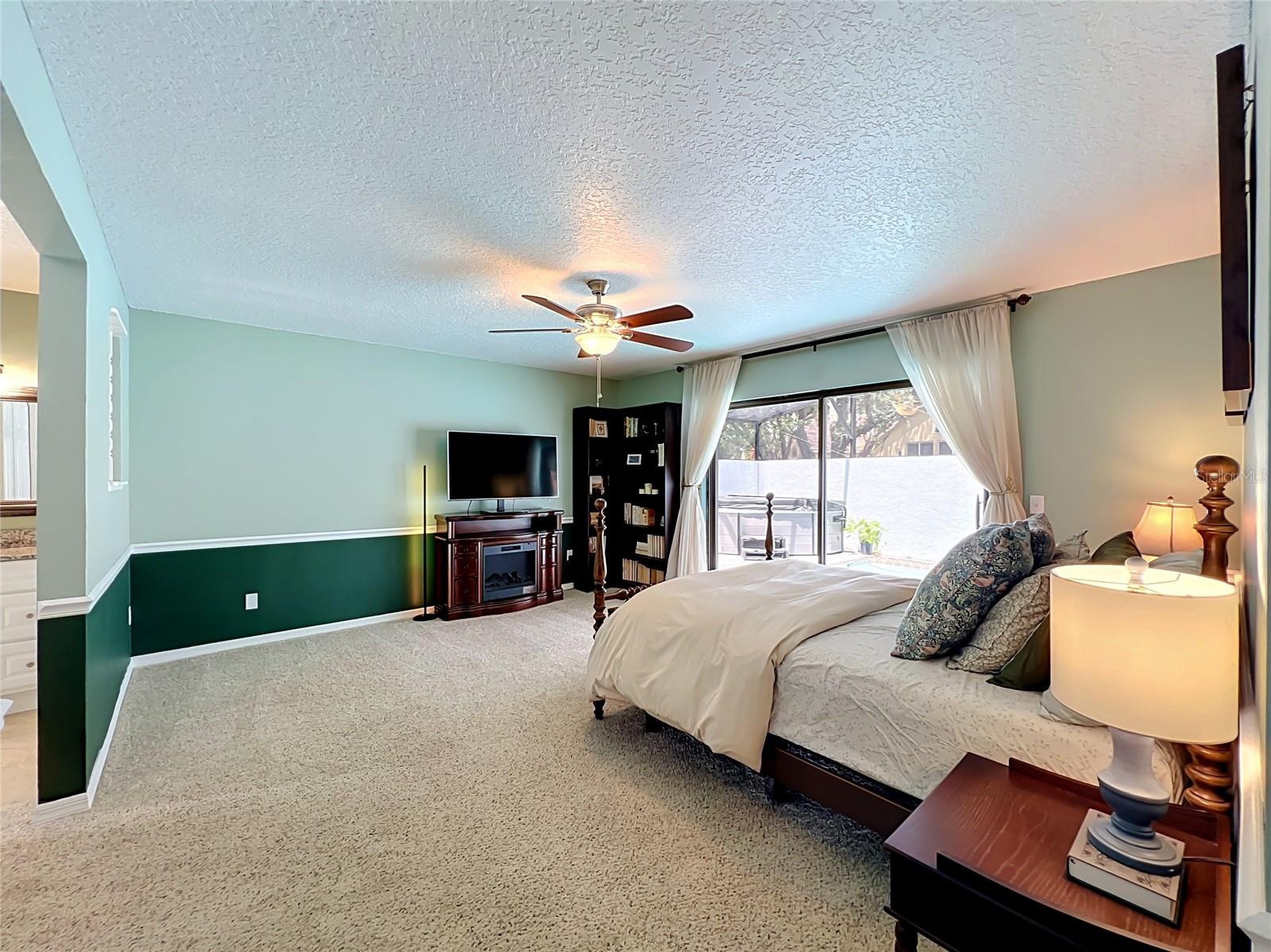 1162 E Winged Foot Cir Property Photo 6