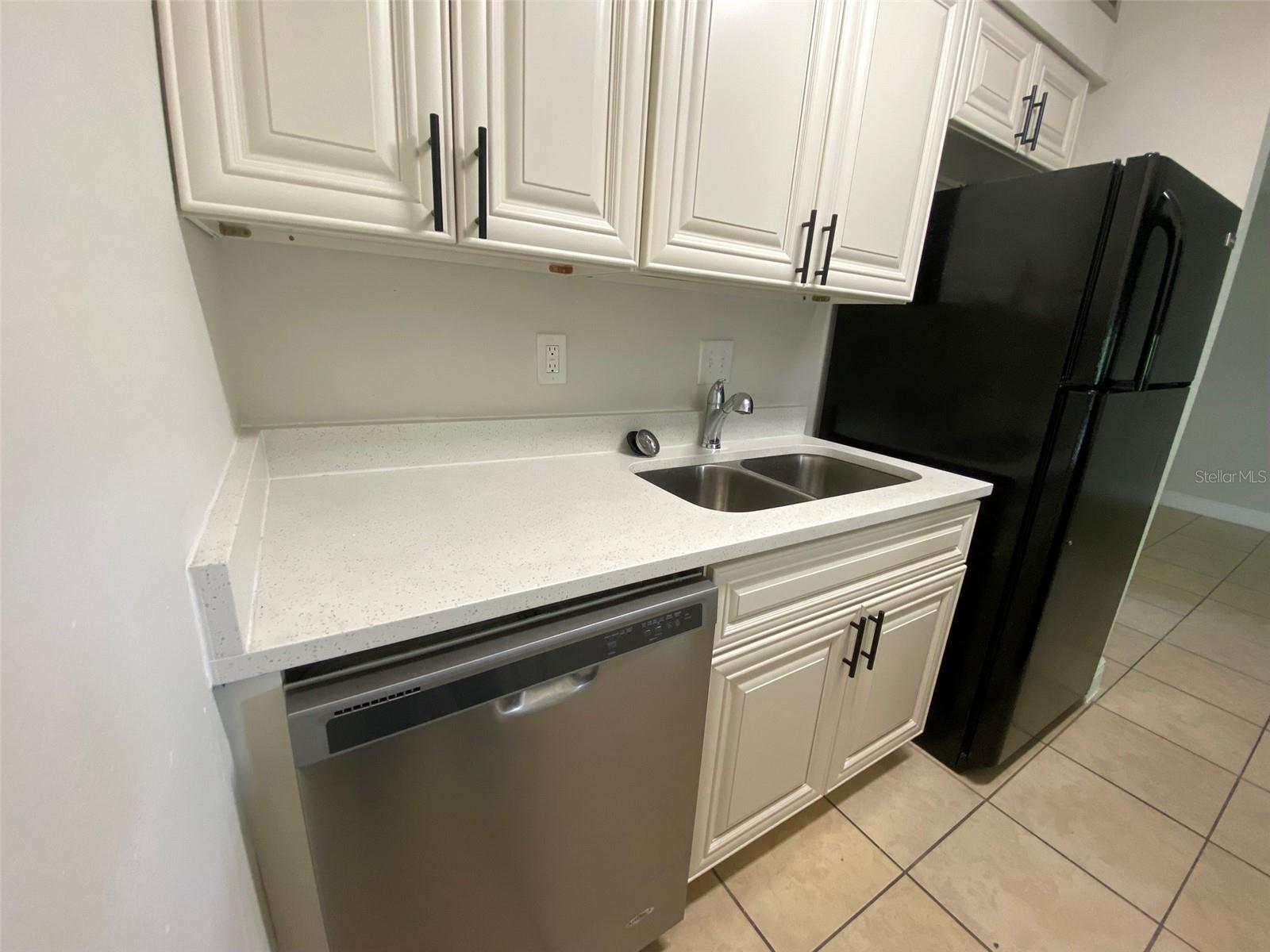 5317 Curry Ford Rd #m202 Property Photo 5