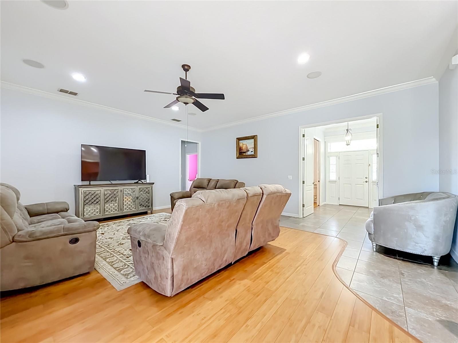 2534 Iris Ann Dr Property Photo 17