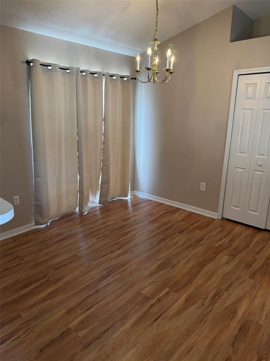 255 Lobelia Dr Property Photo 12