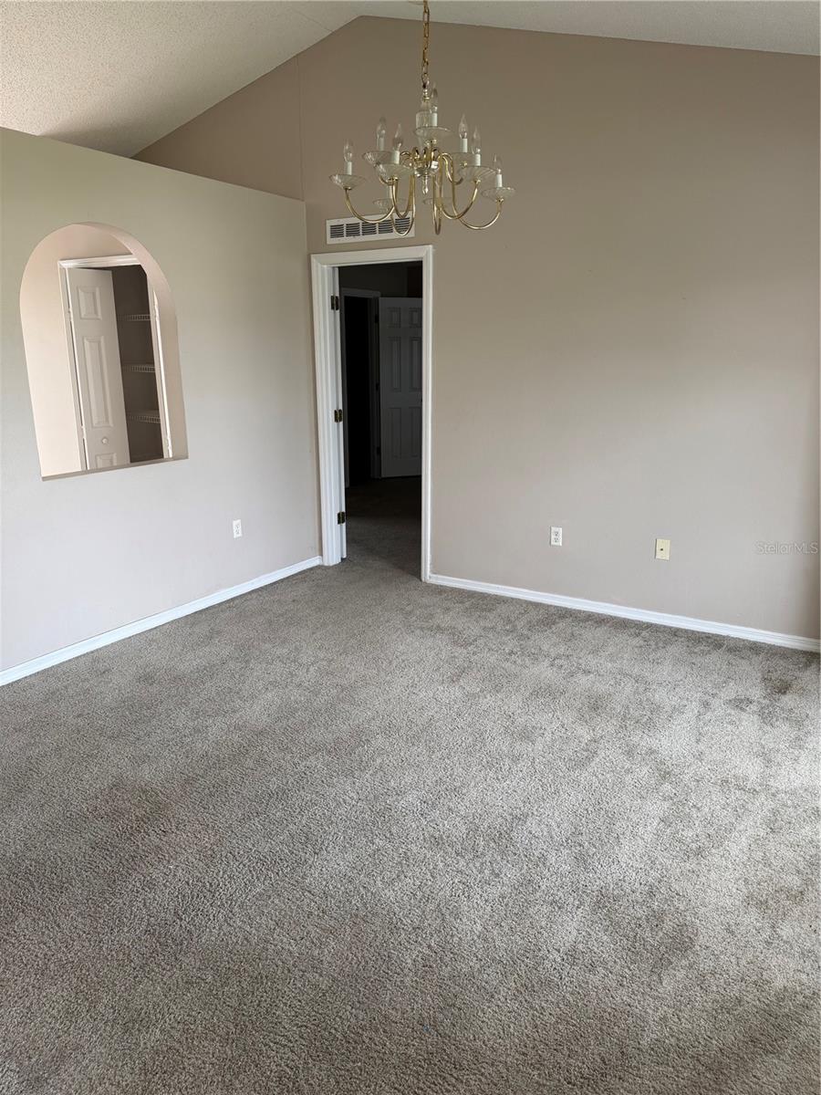 255 Lobelia Dr Property Photo 16