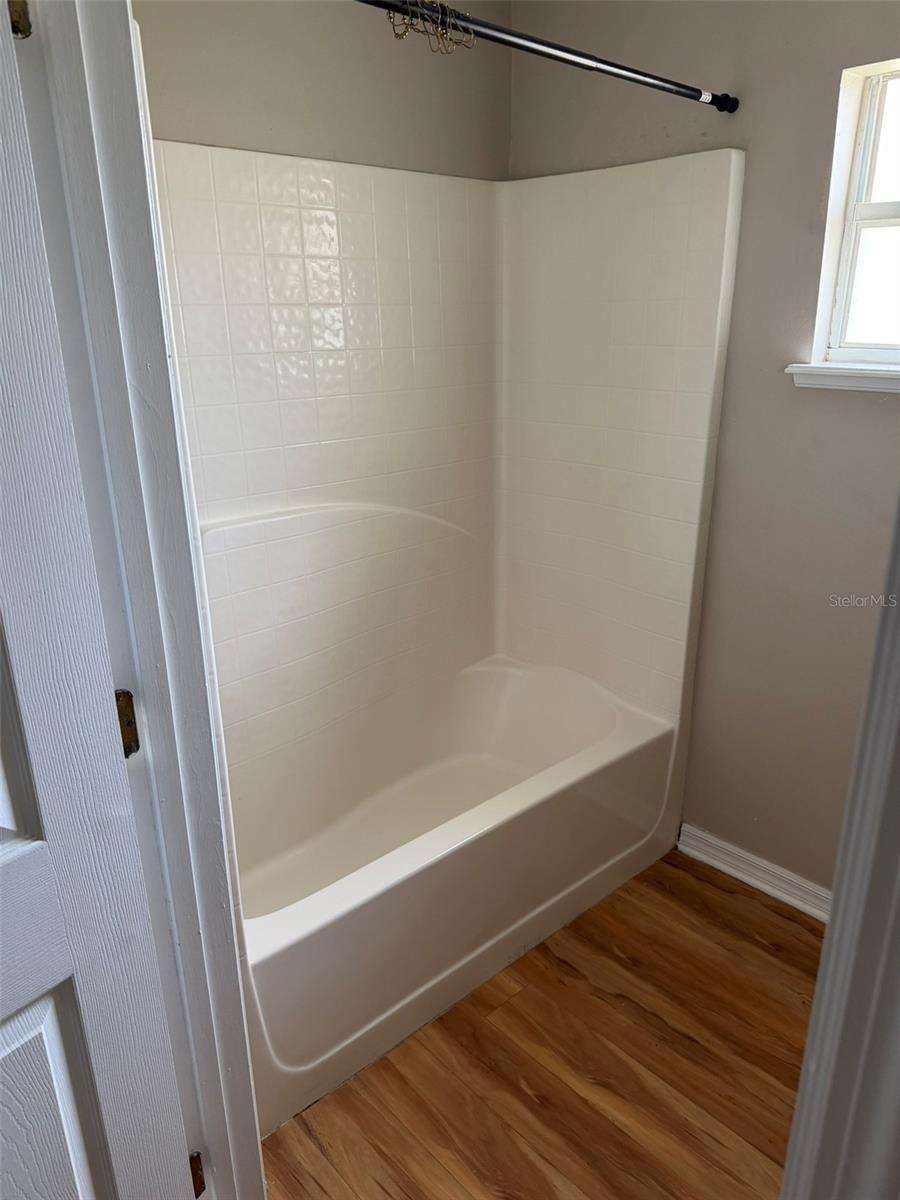 255 Lobelia Dr Property Photo 24