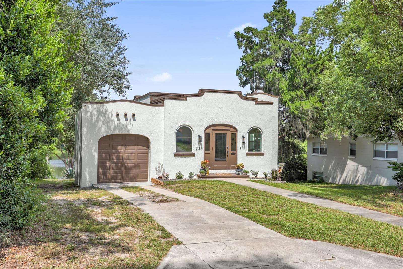 235 E Beach St Property Photo 40