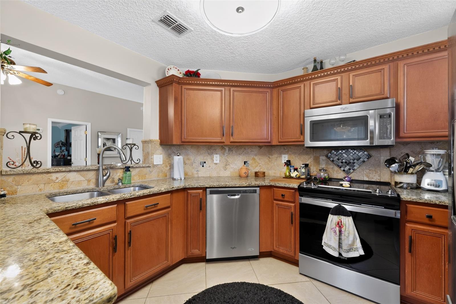 590 Ashcroft Landing Dr Property Photo 13
