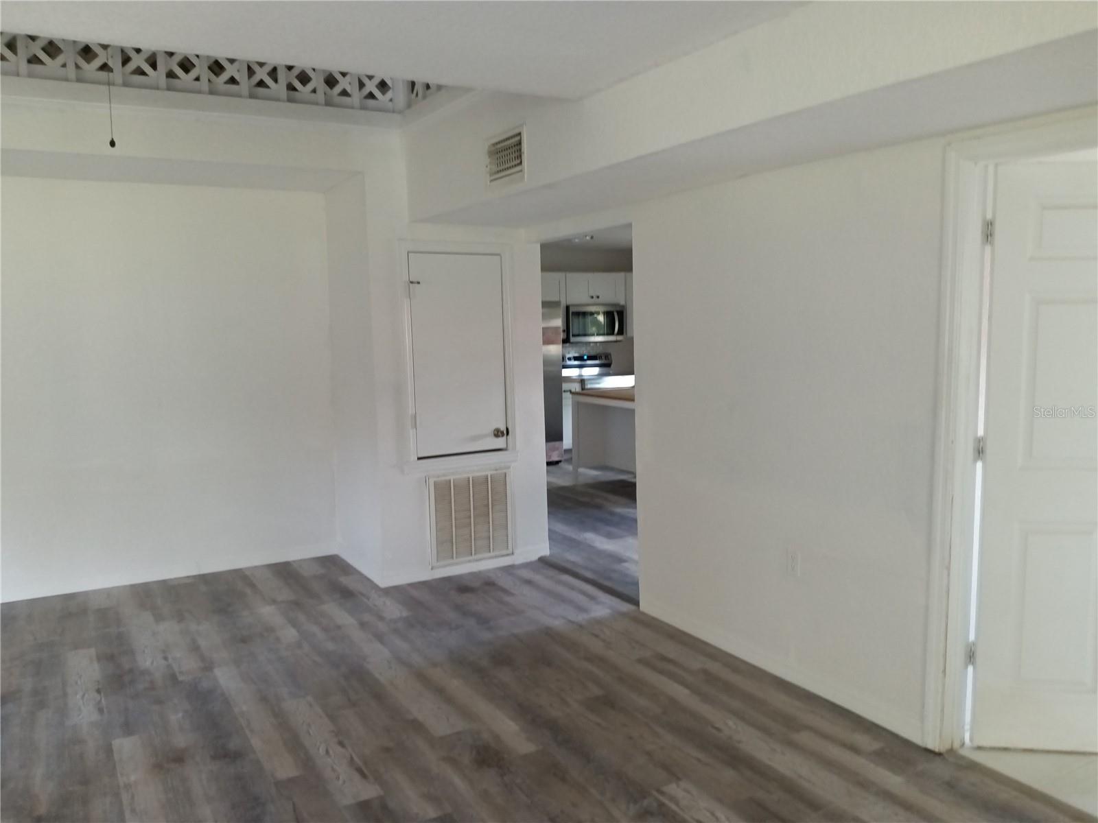 445 S State Road 415 Property Photo 17