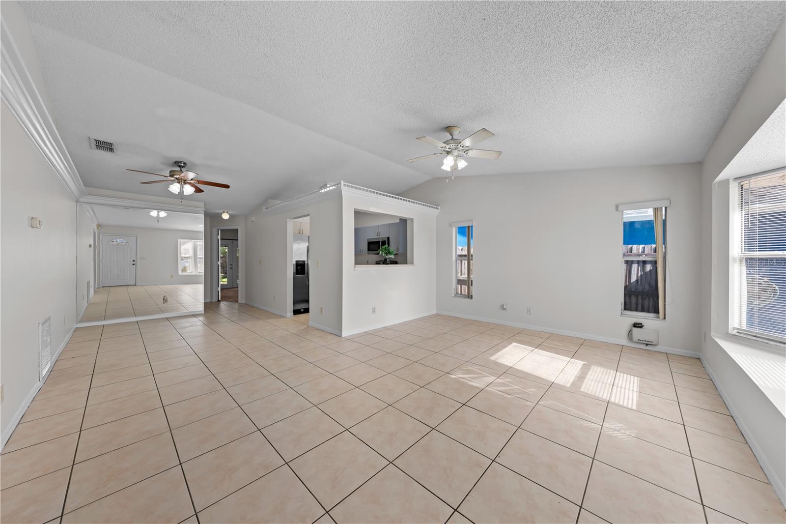 1094 Martin Blvd Property Photo 6