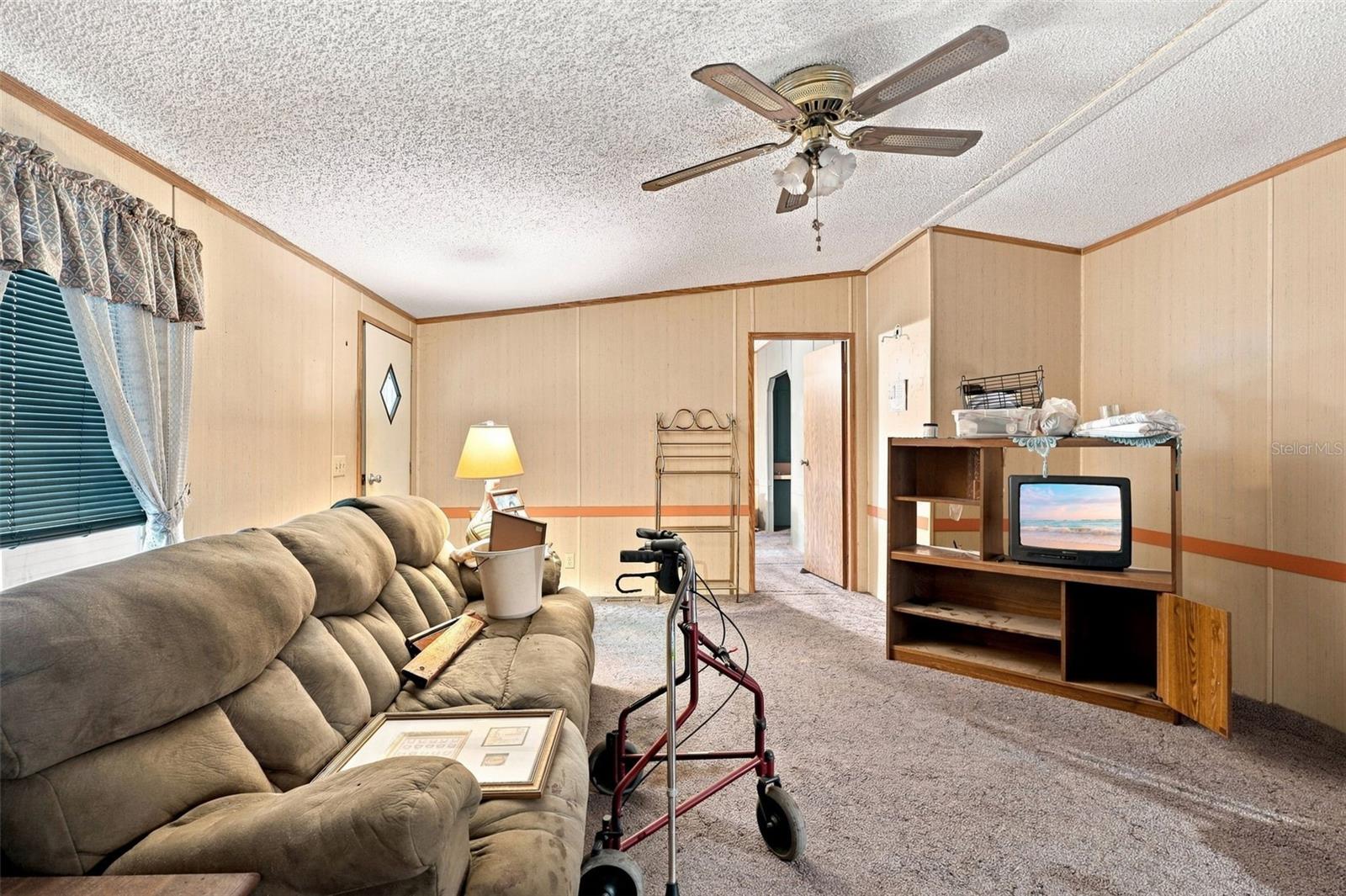 2746 Tropical Lake Dr Property Photo 3