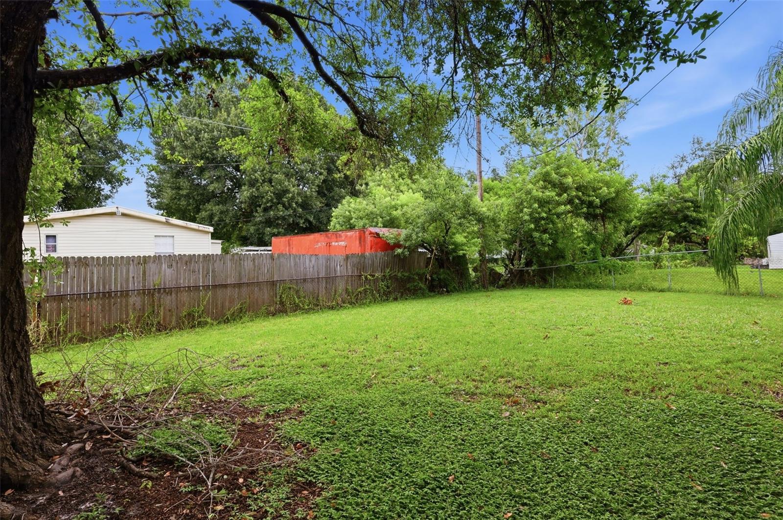 2746 Tropical Lake Dr Property Photo 21