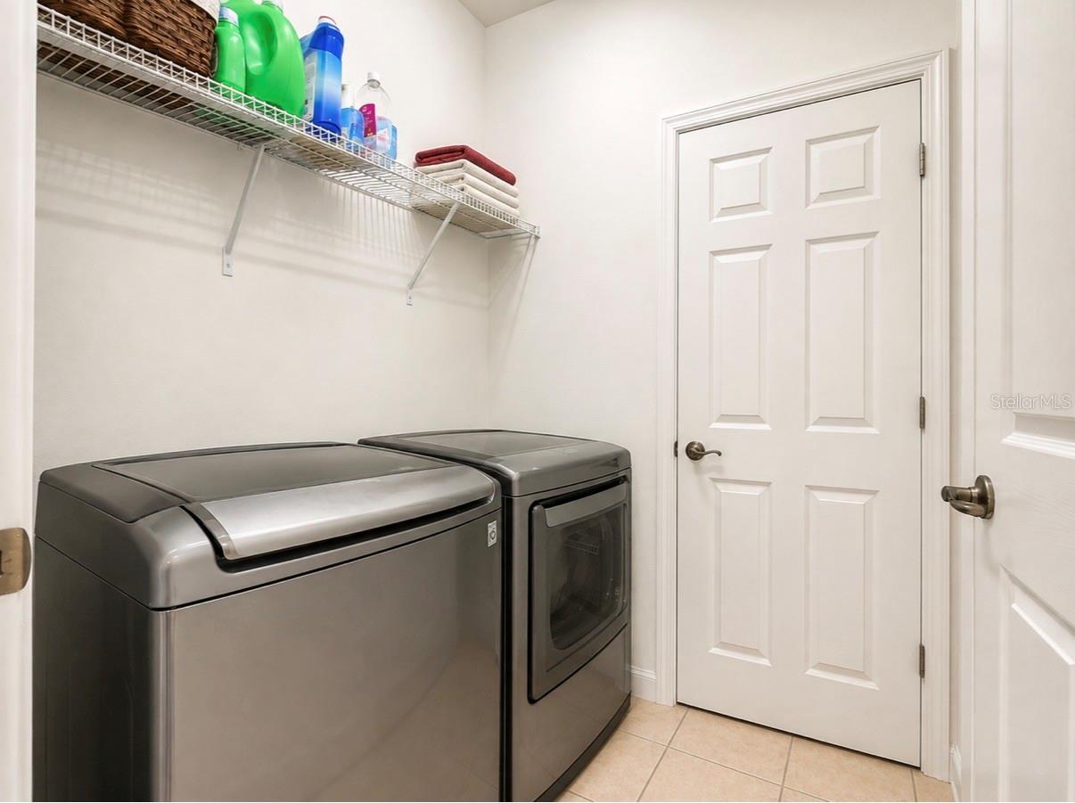 10210 Fallsgrove St Property Photo 24