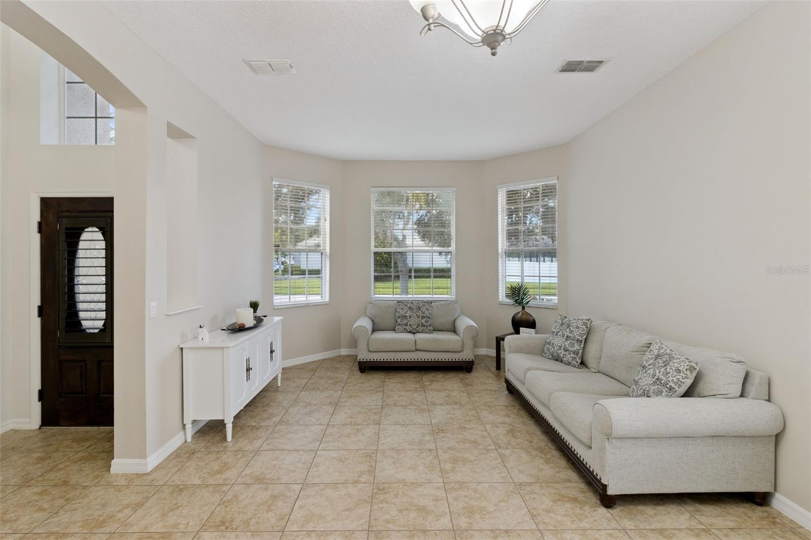5830 Ansley Way Property Photo 6