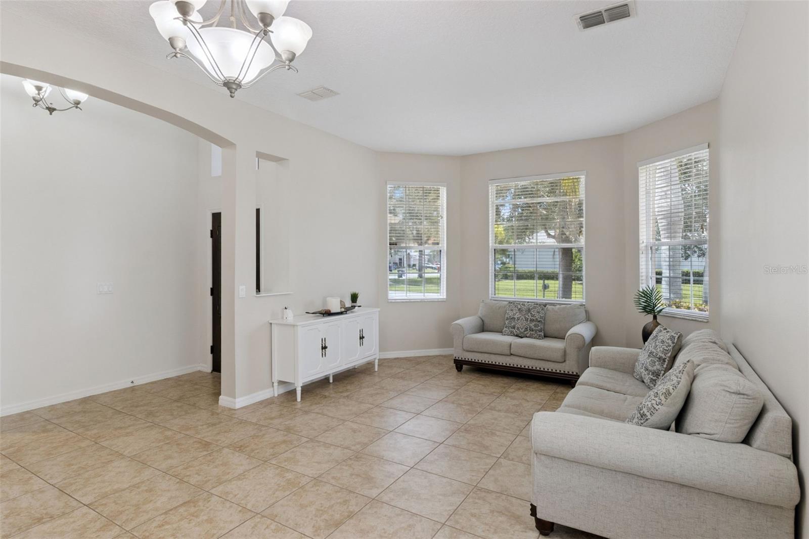 5830 Ansley Way Property Photo 7