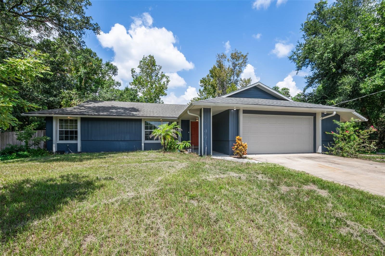 2380 Pemberton St Property Photo 1