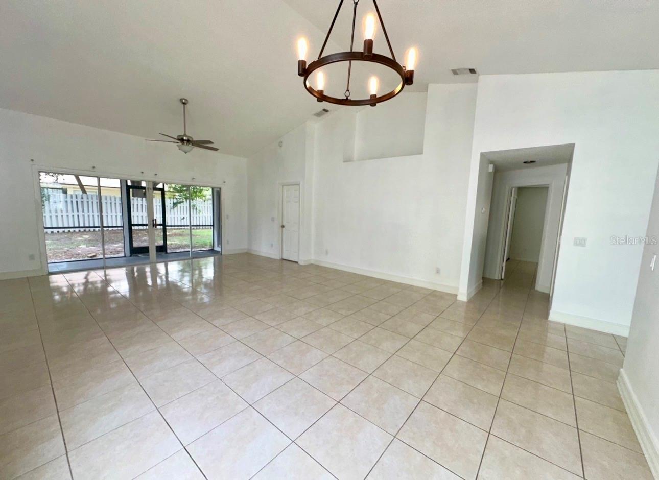 2784 Falling Tree Cir Property Photo 11