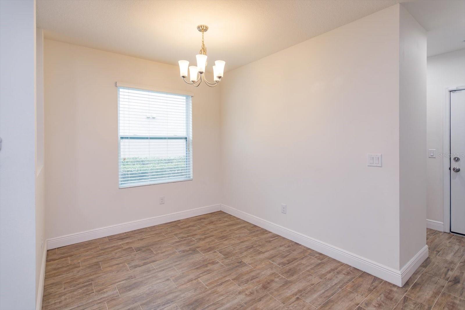 3641 Seneca Club Loop #4-103 Property Photo 5