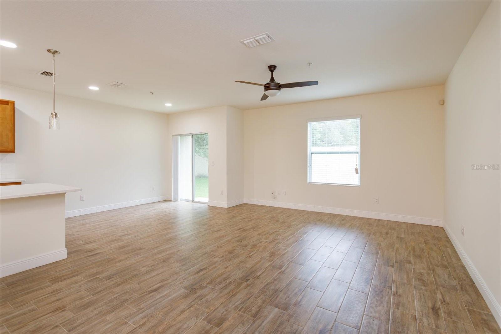 3641 Seneca Club Loop #4-103 Property Photo 6