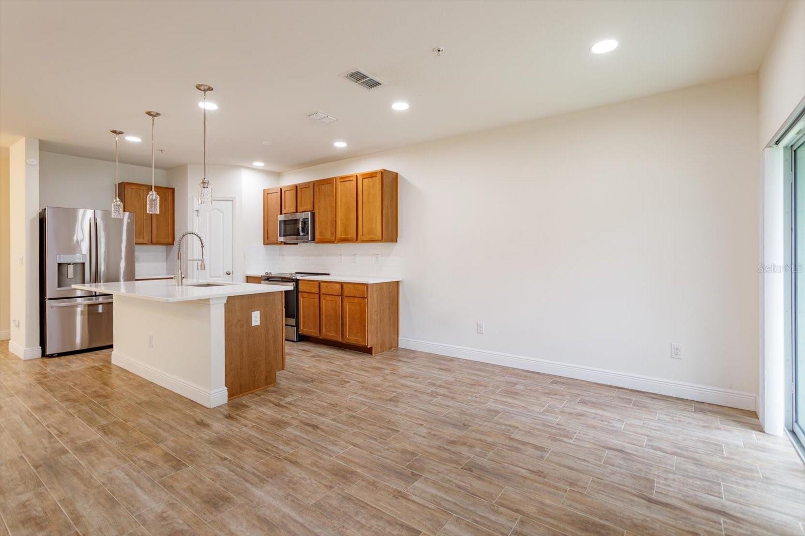 3641 Seneca Club Loop #4-103 Property Photo 10